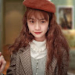 Meet your Posher, Rena